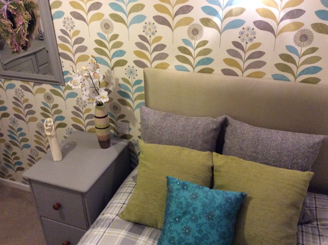 Room North Street in Gosport