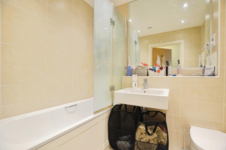Flat Charrington Place in St Albans