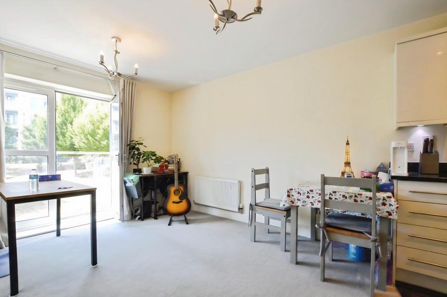 Flat Charrington Place in St Albans