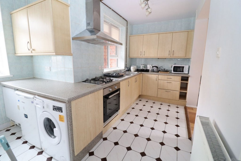 Room Globe Road in Greater London
