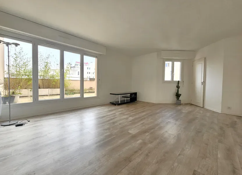 Flat Rue Auguste Comte in Vanves