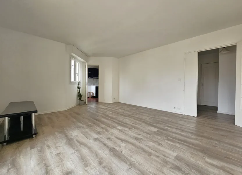 Flat Rue Auguste Comte in Vanves