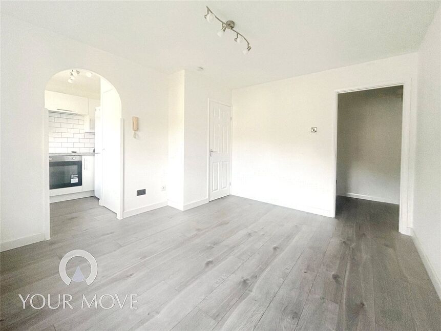 Flat Osbourne Road in Dartford