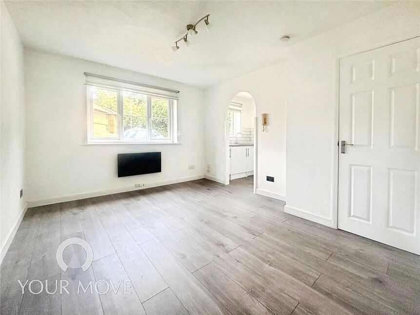 Flat Osbourne Road in Dartford