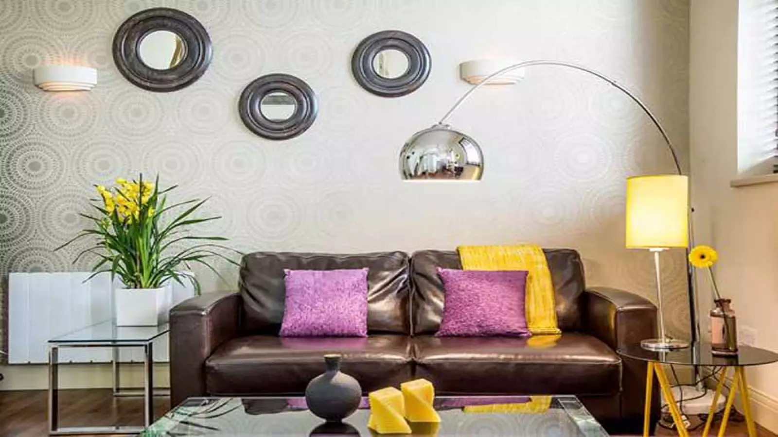 Flat Blenheim Crescent in Greater London
