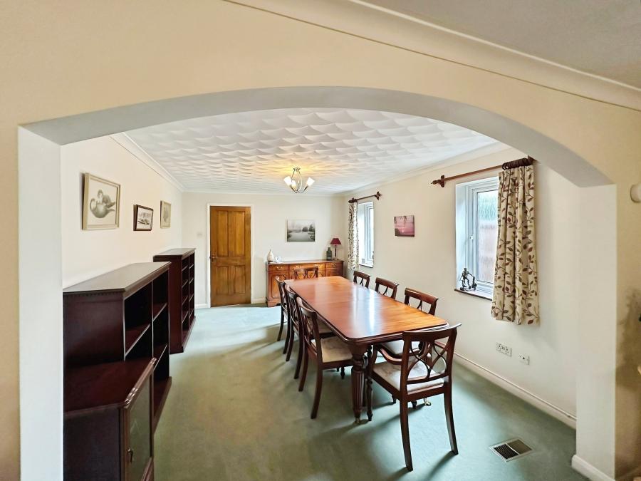 House Bower Close in Eaton Bray