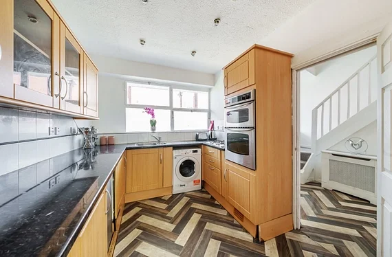 Flat Ranelagh Road in City of Westminster