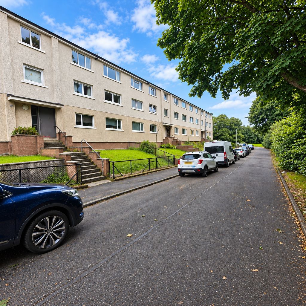 Flat Shandon Crescent in Balloch