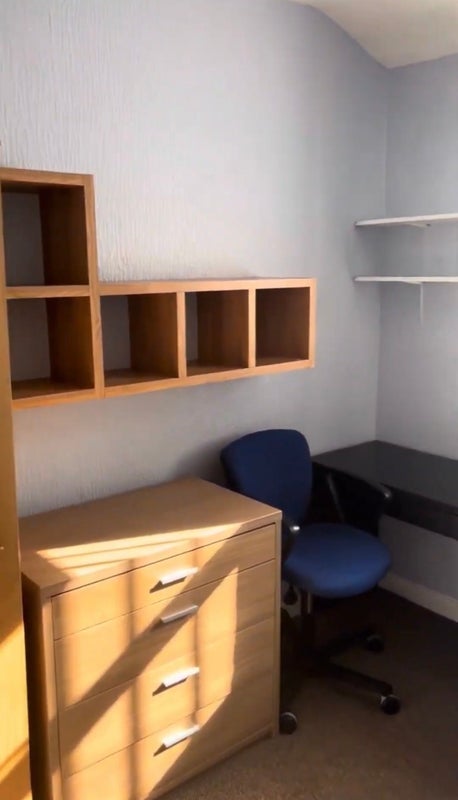 Room Albany Road in Liverpool