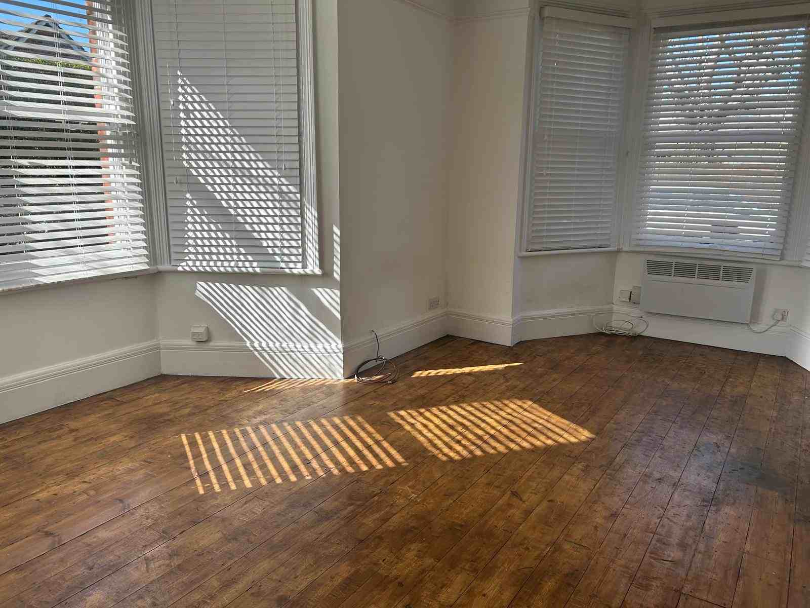 Flat Highfield Road in Hertsmere