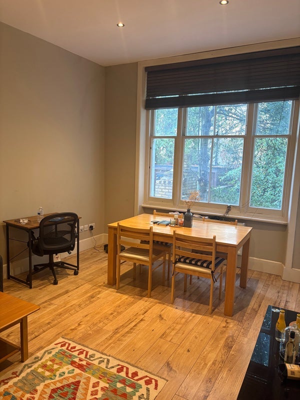 Flat Mornington Avenue in Greater London