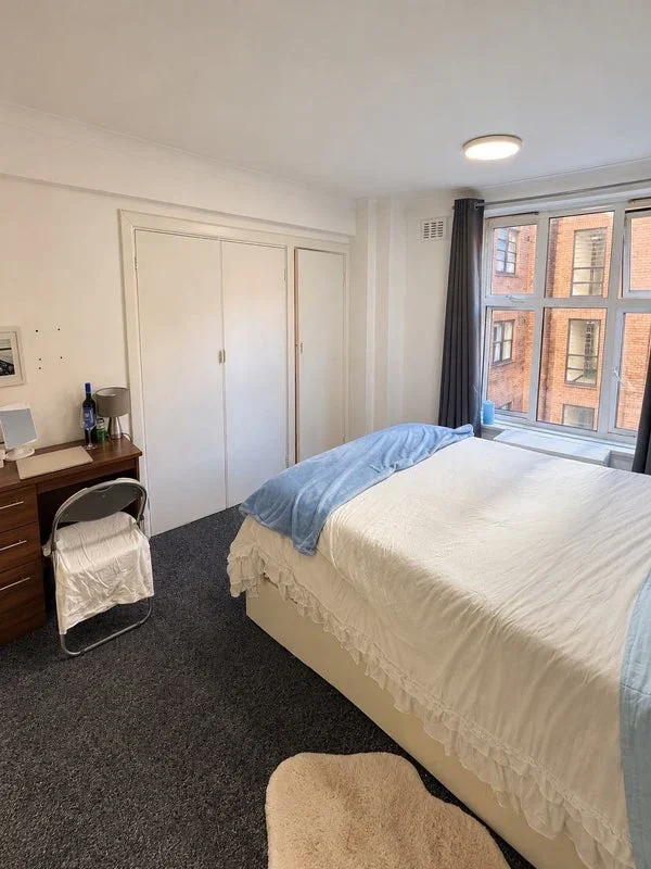 Room Park West Place in City of Westminster