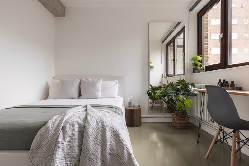 Room Hare Walk in Greater London