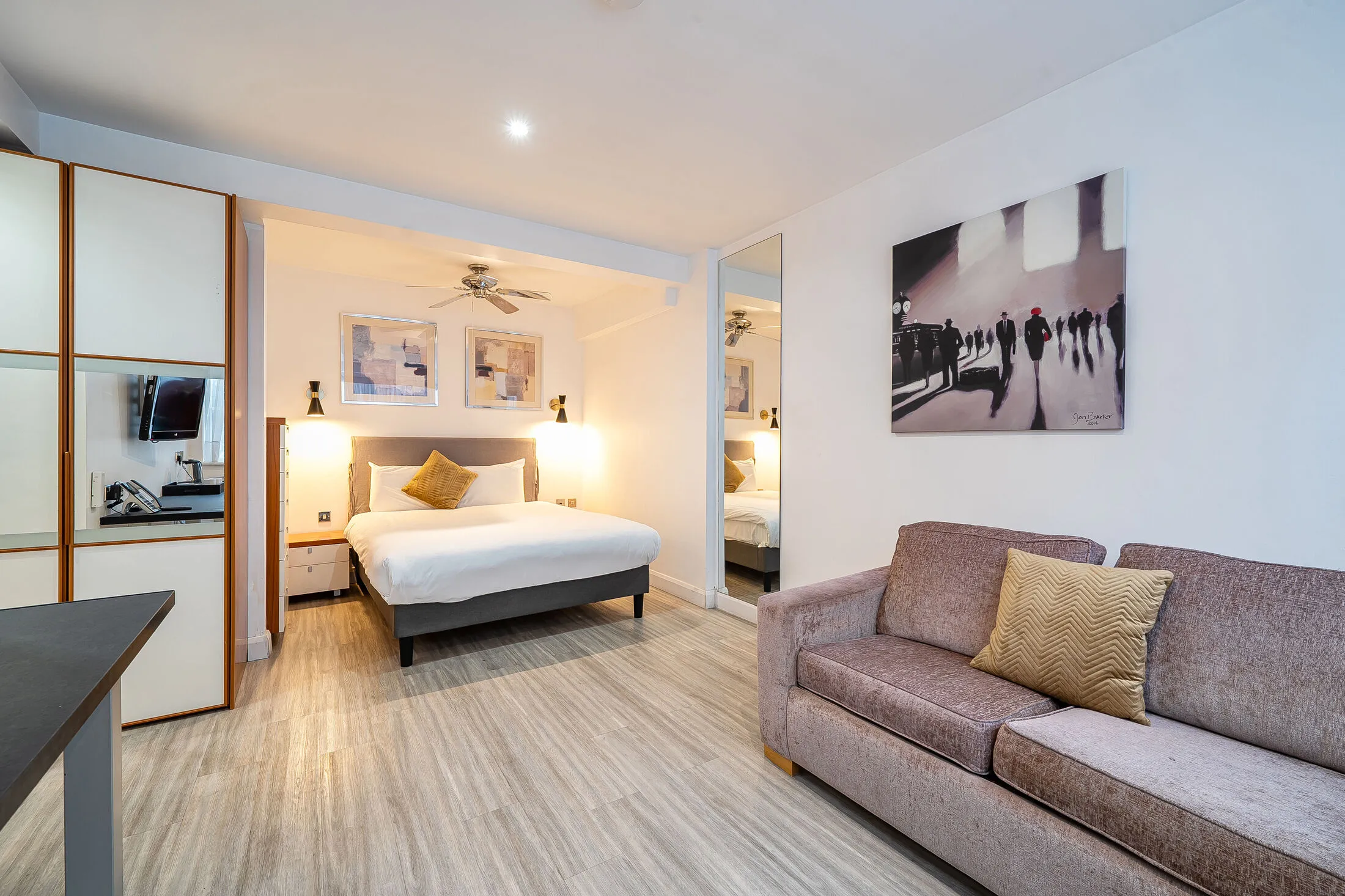 Flat Roland Gardens in Greater London