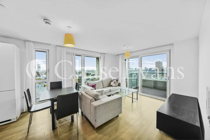 Flat Devons Road in Greater London
