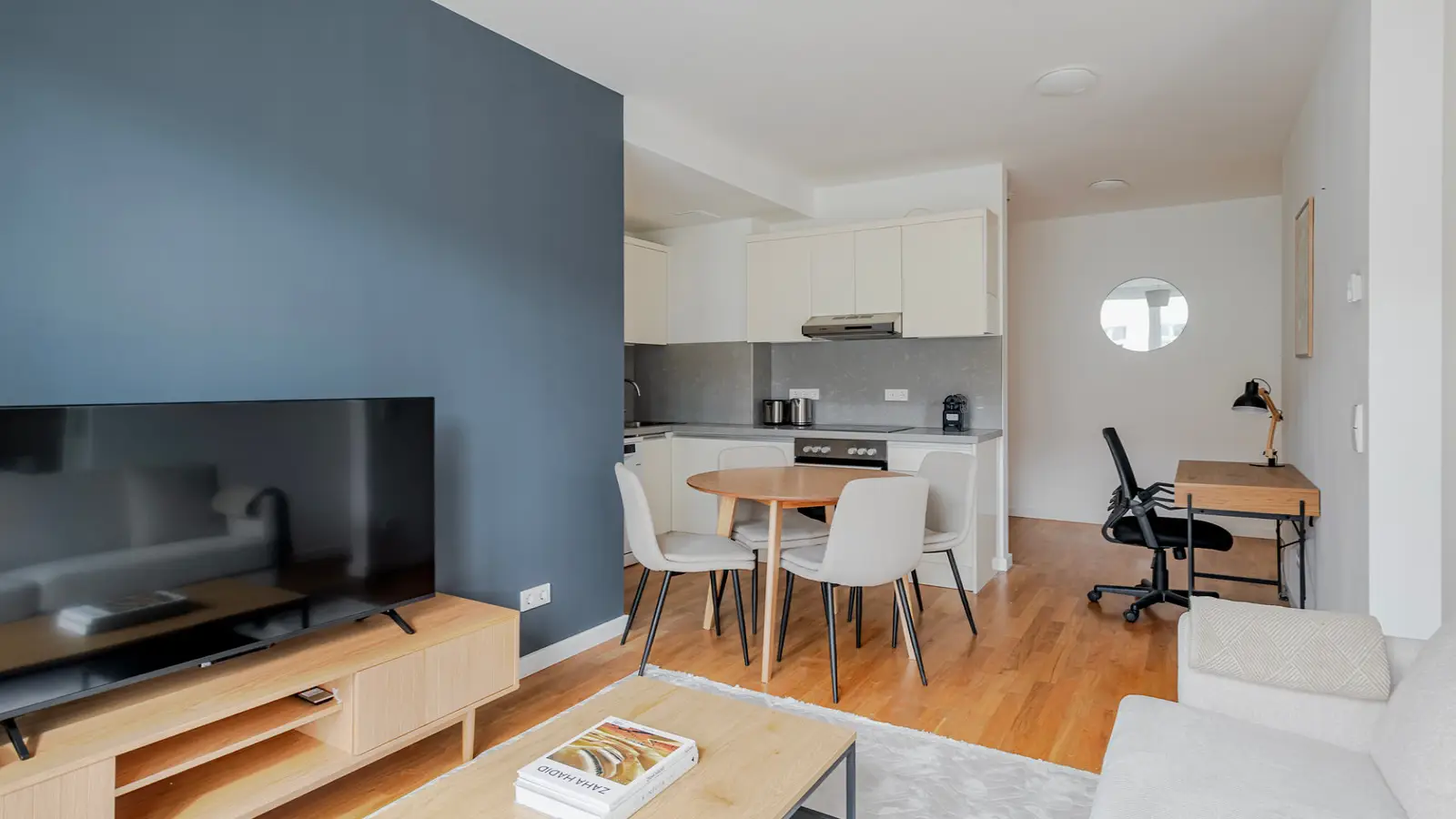 Wohnung Dunckerstraße in Berlin
