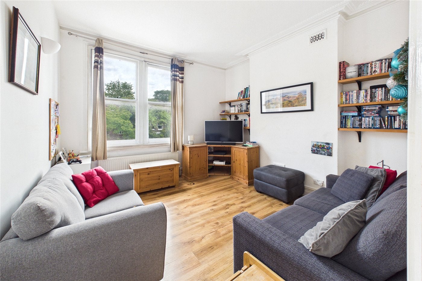 Flat Deerbrook Road in Greater London