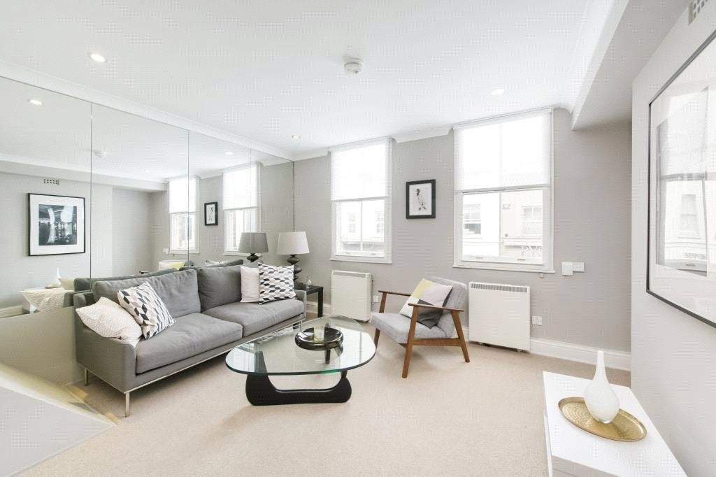 Flat Walton Street in Greater London