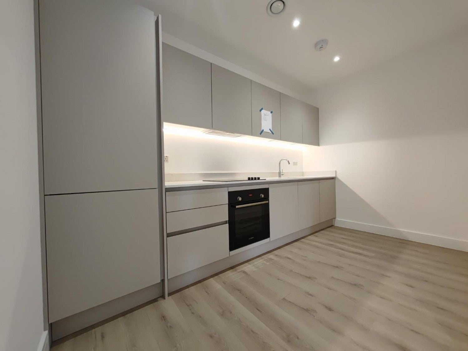 Flat Peach Street in Wokingham