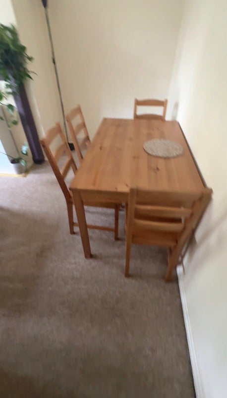 Room Western Avenue in Greater London