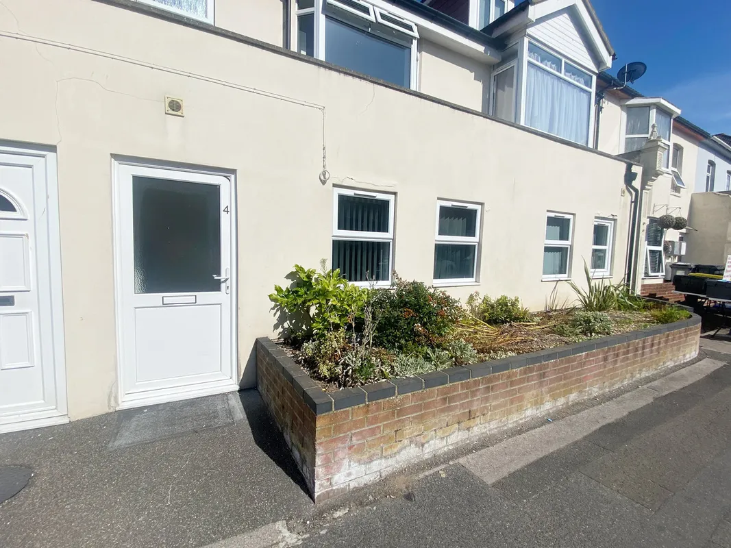 Flat Palmerston Road in Bournemouth