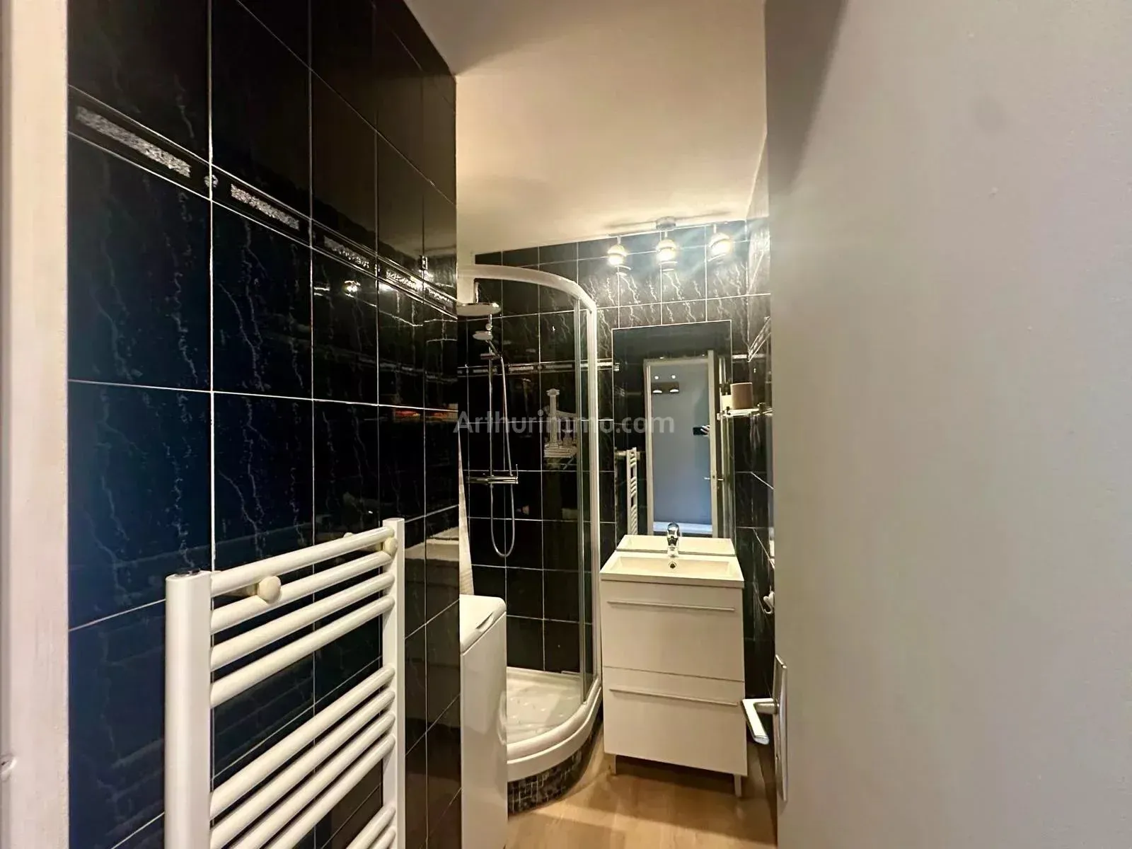 Appartement Avenue Bel-Air à Villeneuve-Loubet