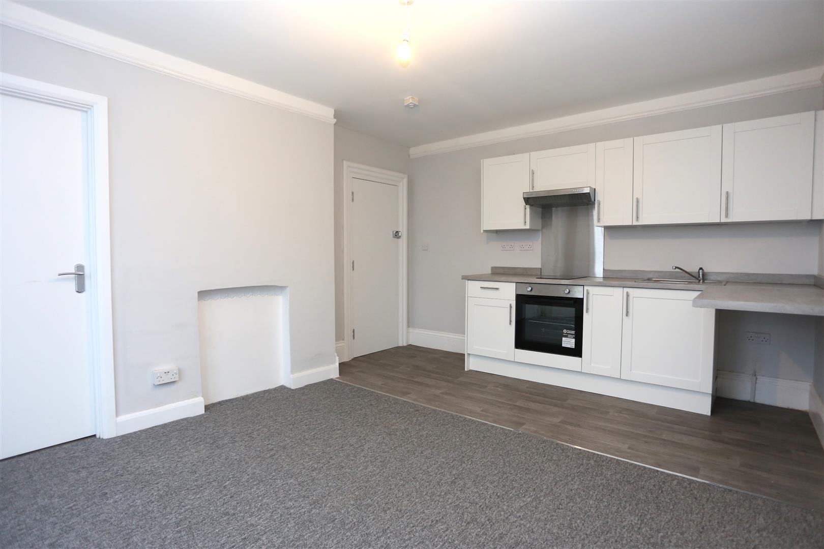 Flat Pembroke Avenue in Portslade by Sea
