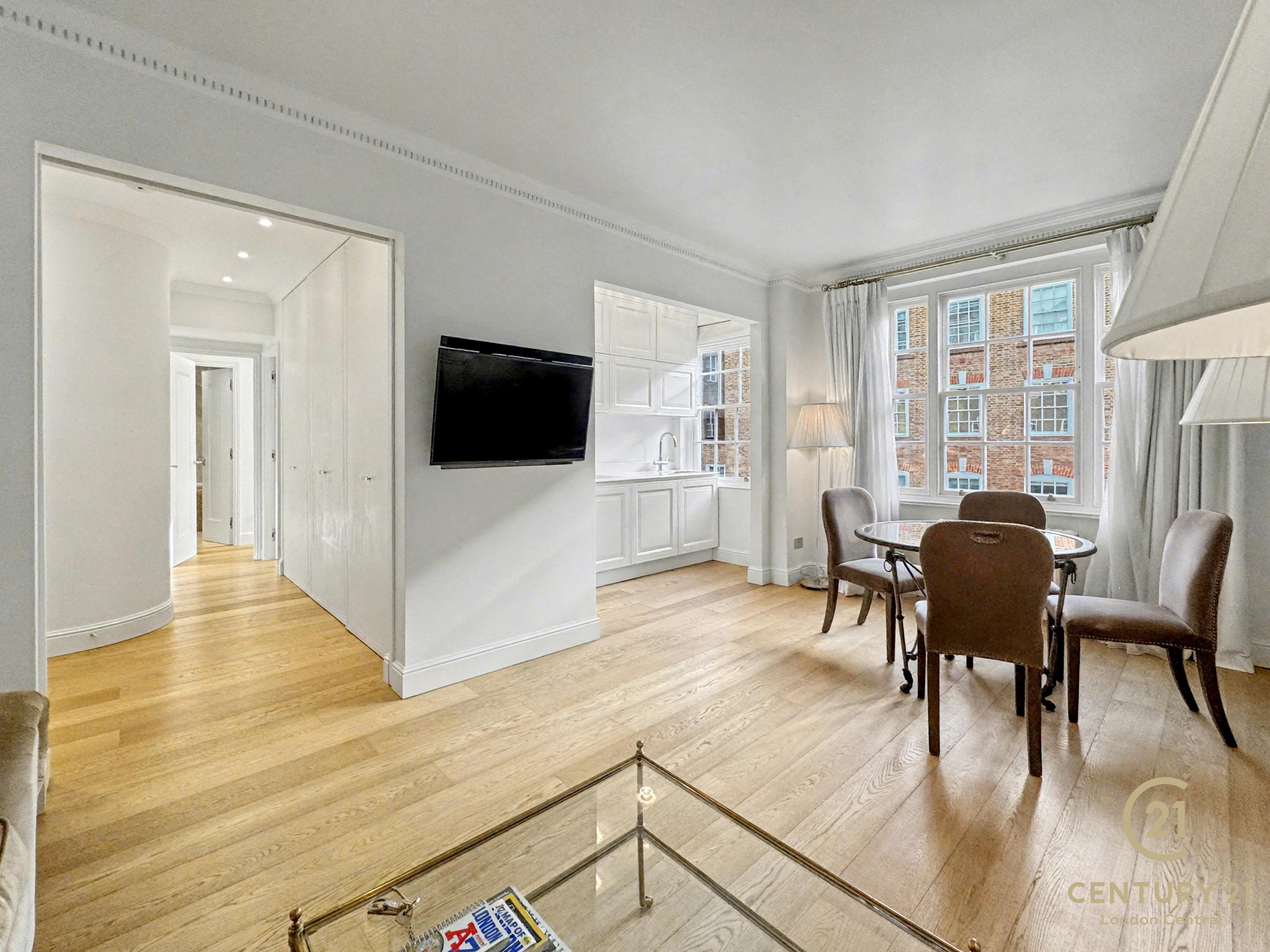 Flat Upper Grosvenor Street in City of Westminster