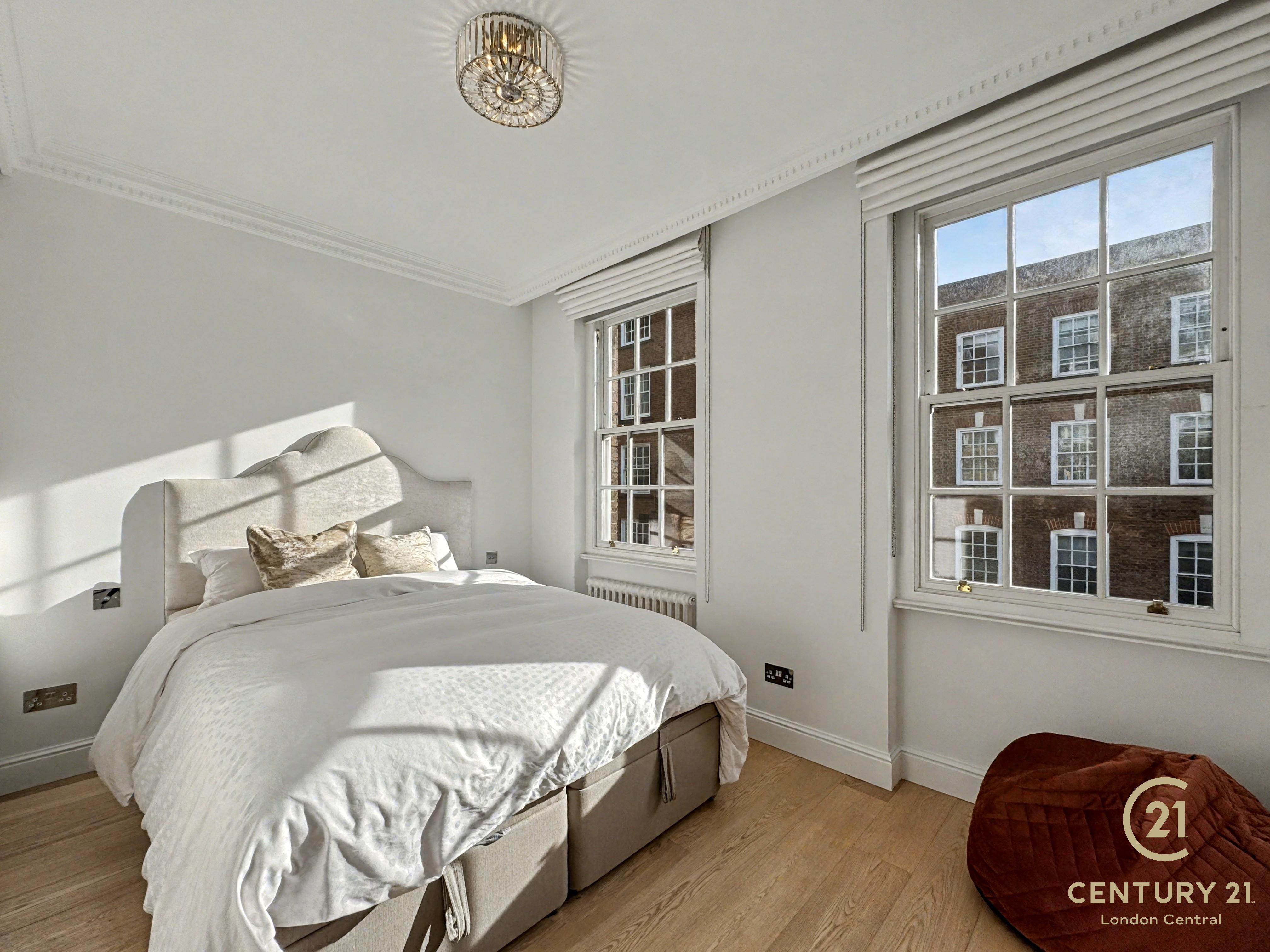Flat Upper Grosvenor Street in City of Westminster