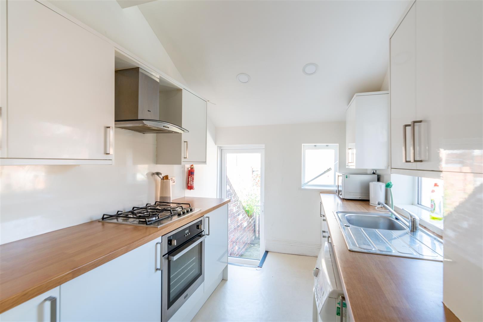 Flat Dinsdale Road in Newcastle upon Tyne
