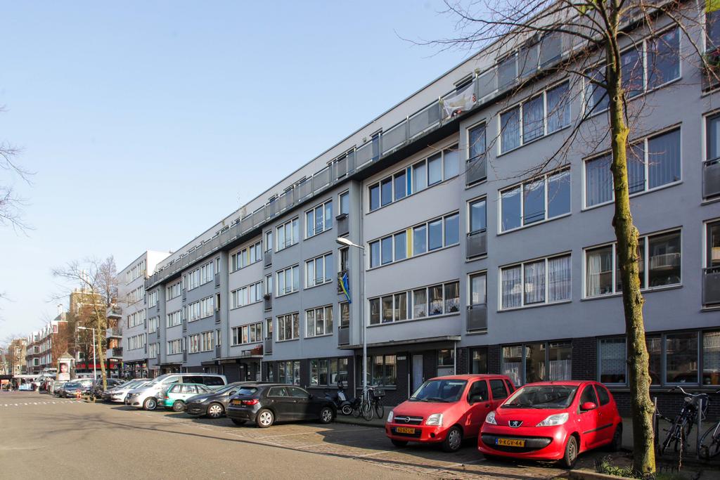 Appartement Von Zesenstraat in Amsterdam