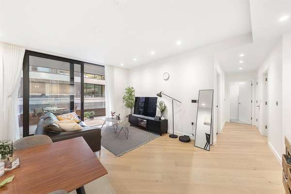 Flat Wood Lane in Greater London