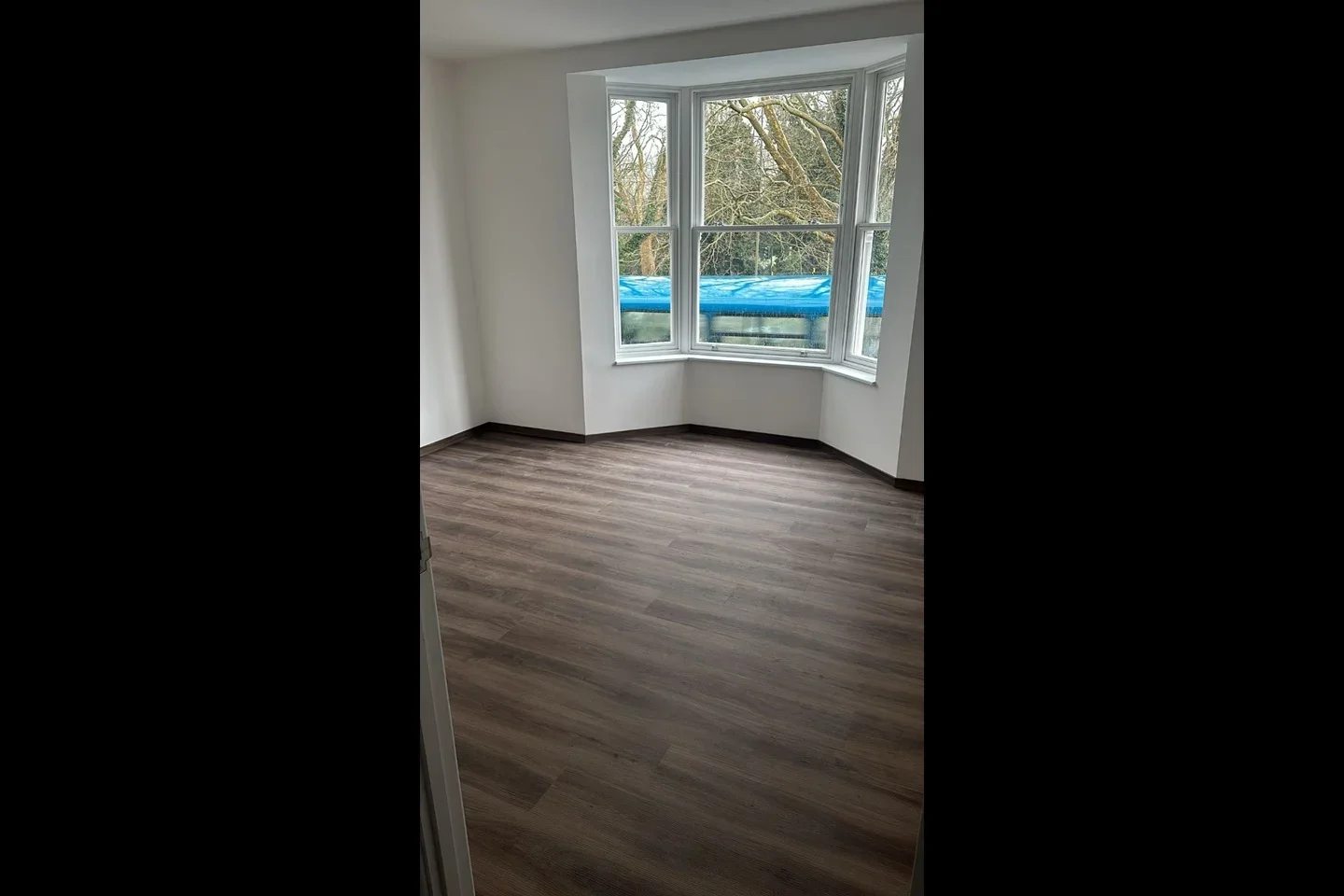Flat Easton Street in High Wycombe