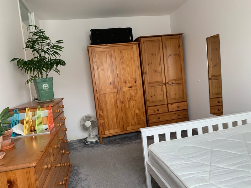 Room Trent Court in Manchester