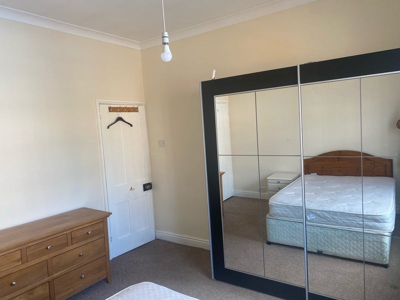 Room East Park in Crawley