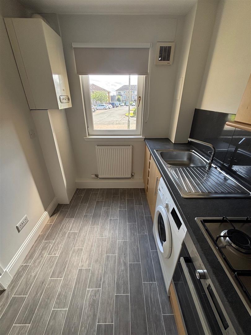 Flat Millhall Court in Plains