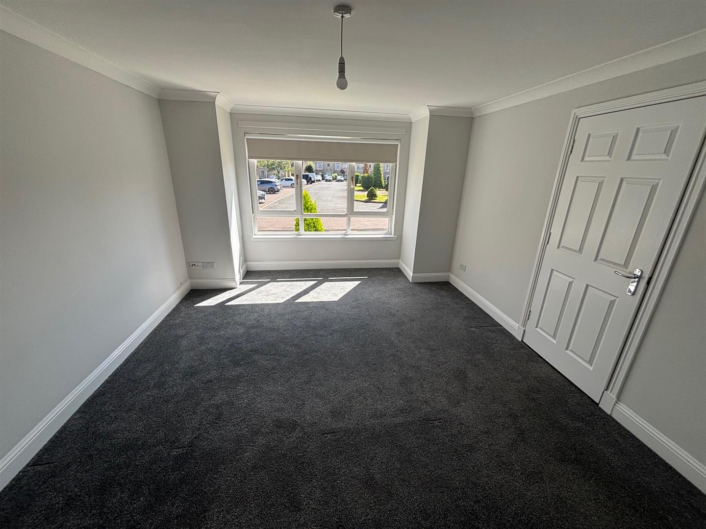 Flat Millhall Court in Plains