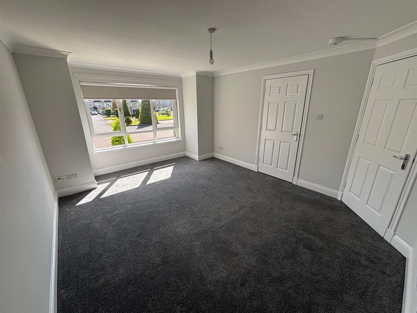 Flat Millhall Court in Plains