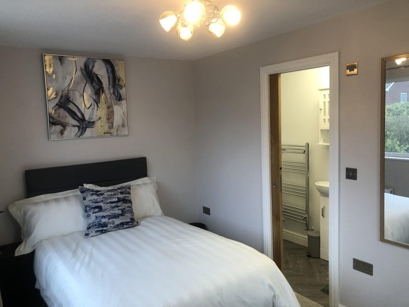 Room Station Road in Southampton