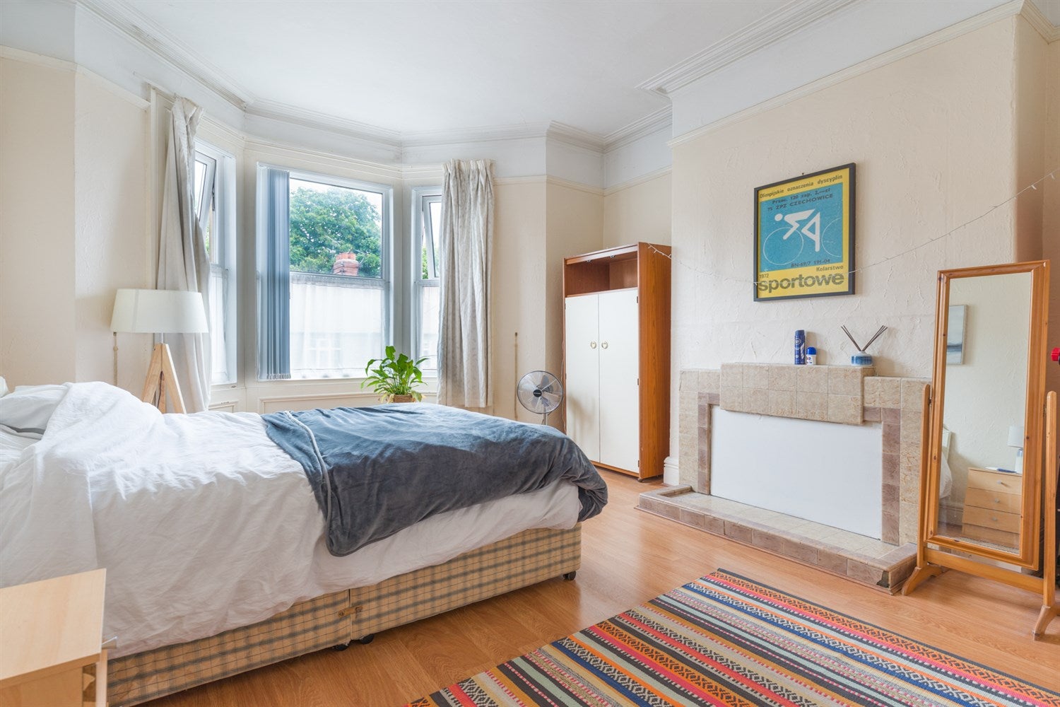 Flat Grosvenor Avenue in Newcastle upon Tyne