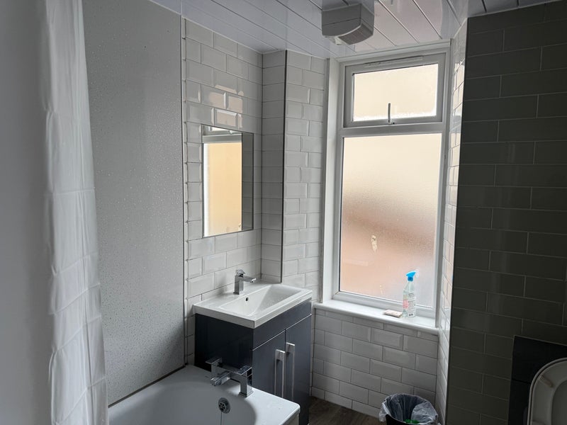 Room Buccleuch Street in Dalkeith