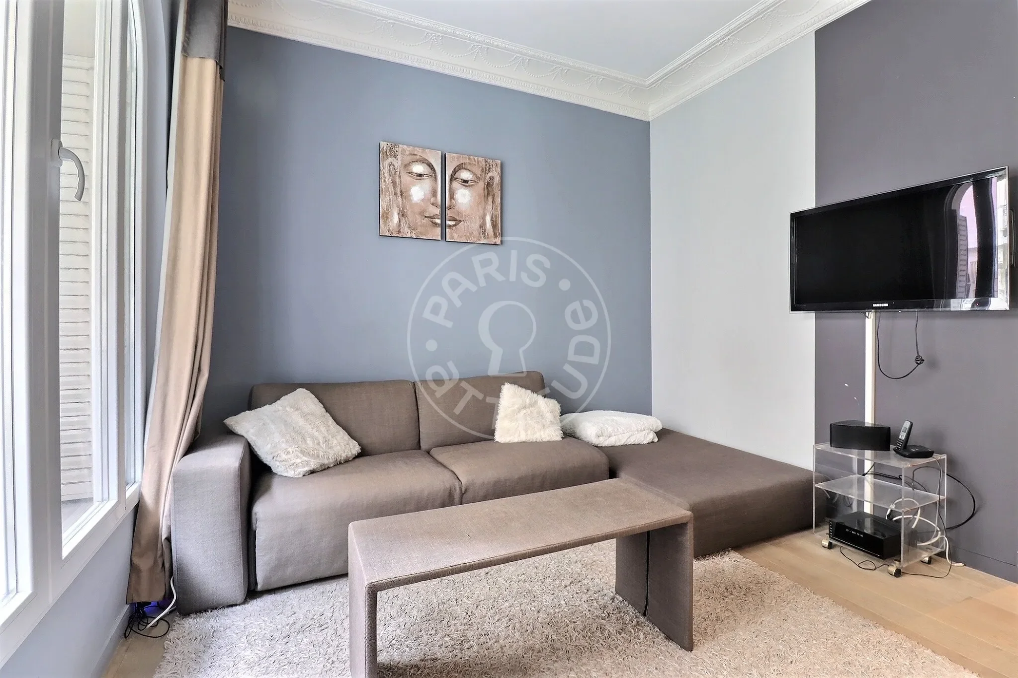 Flat Rue Raynouard in Paris