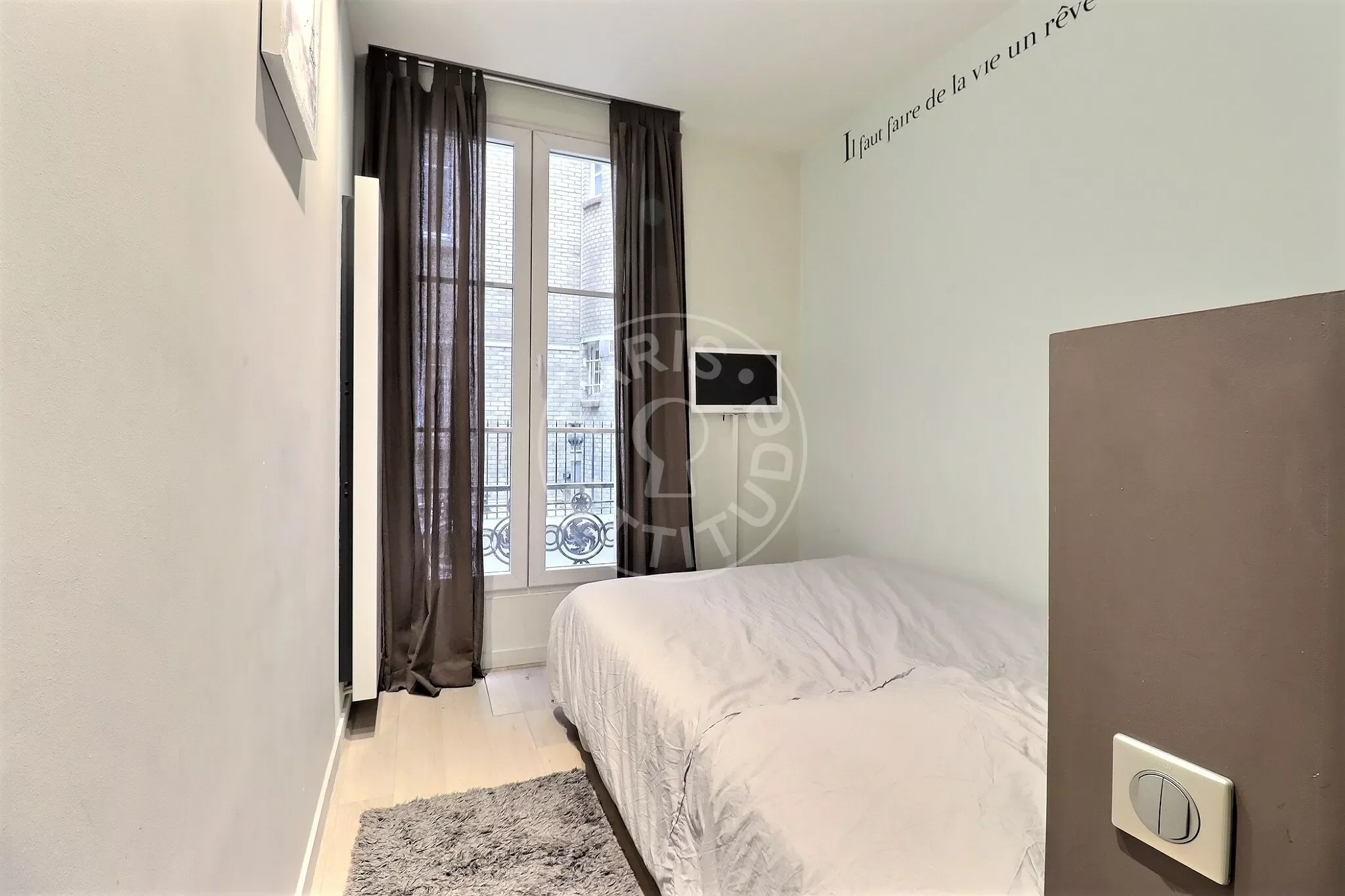 Flat Rue Raynouard in Paris