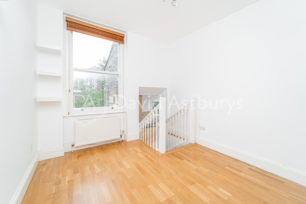 Flat Briston Grove in Greater London