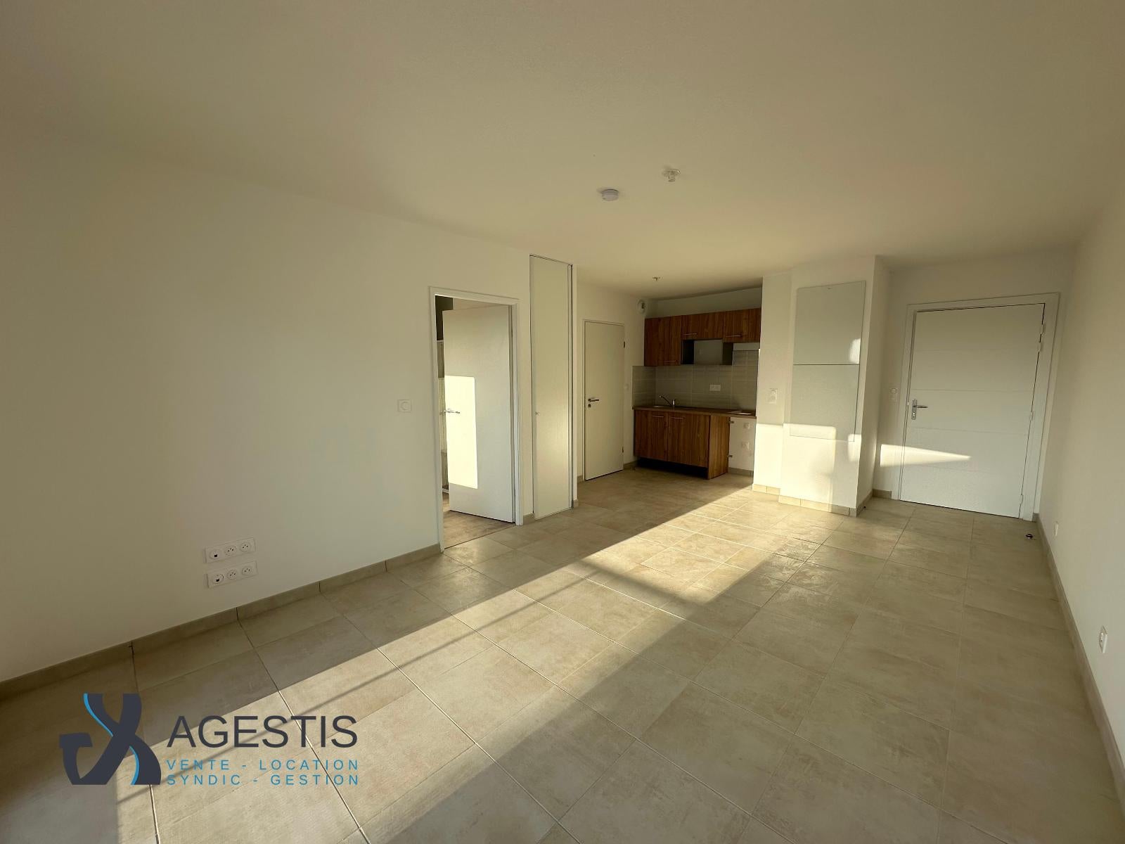 Appartement Rue Saint-Aubin à Villeneuve-Tolosane