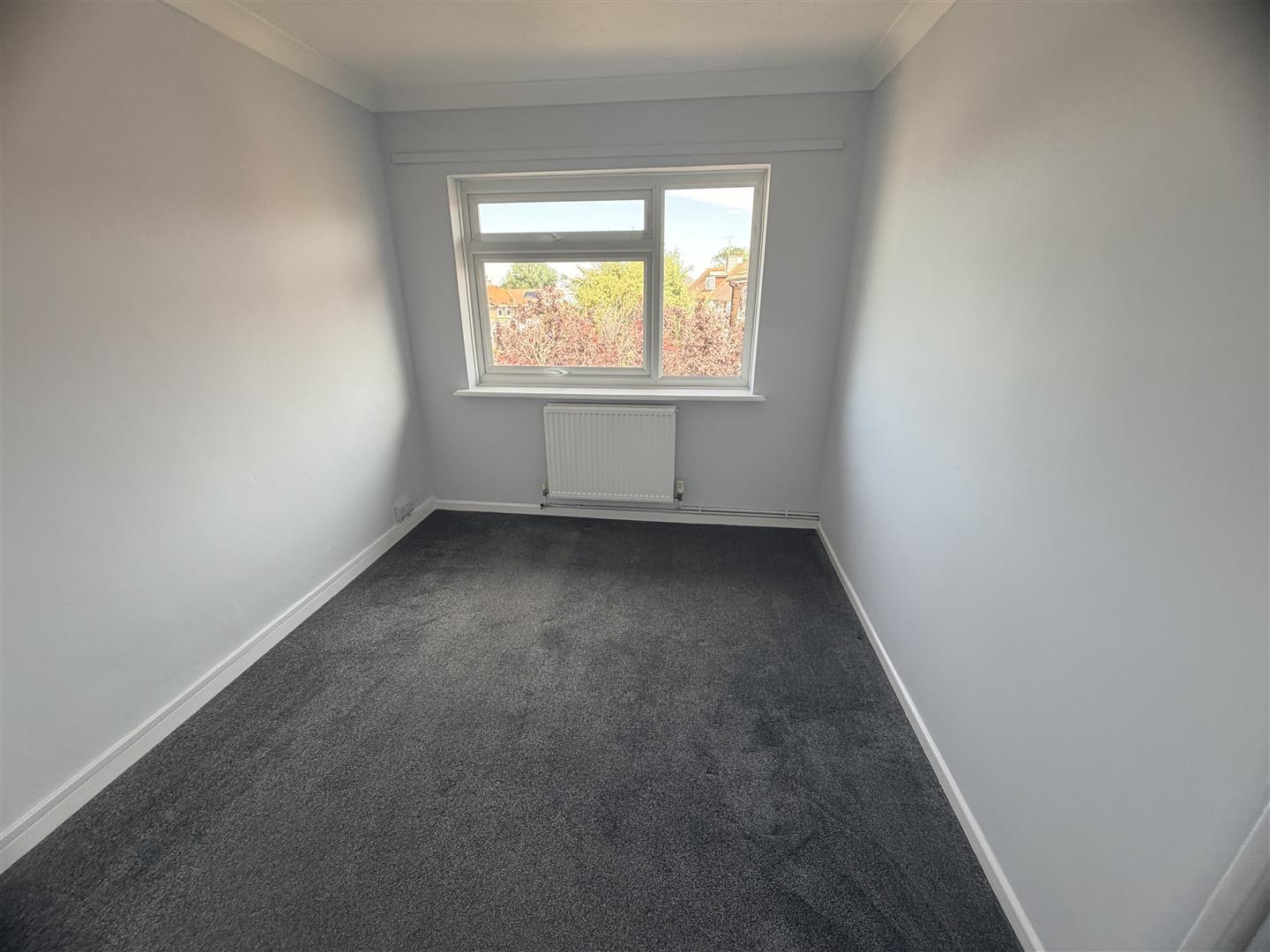 Flat Roselands Avenue in Eastbourne