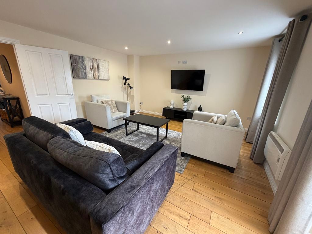 Flat Cambridge Square in Middlesbrough