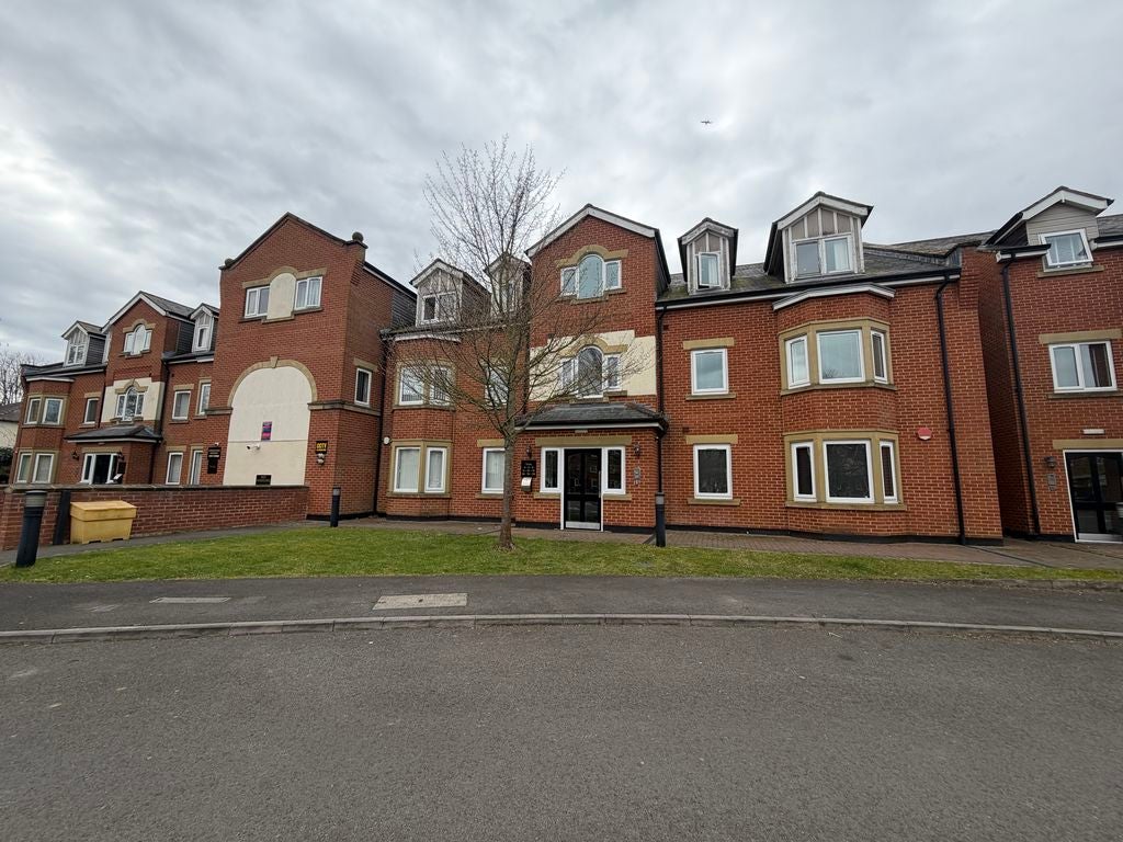 Flat Cambridge Square in Middlesbrough