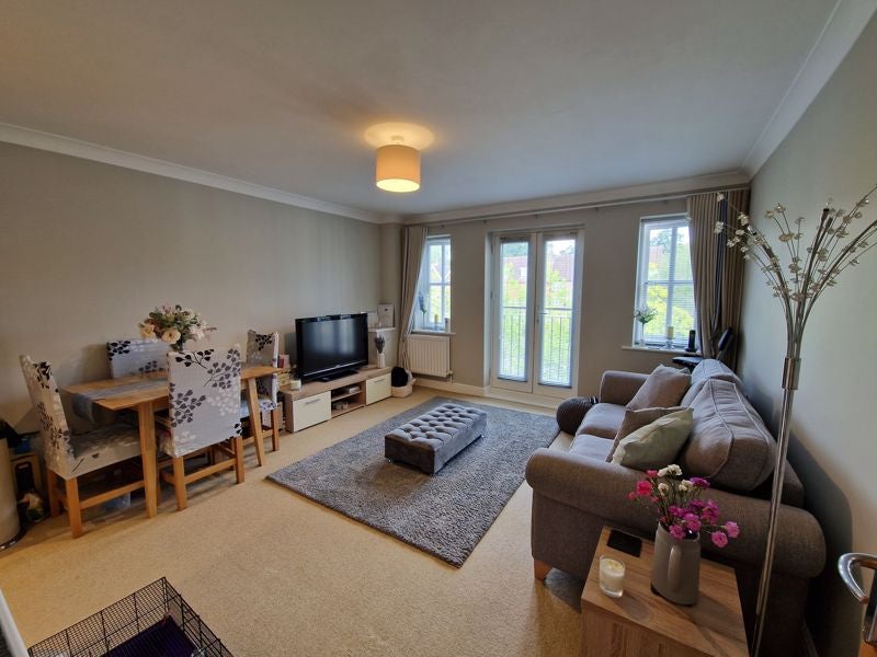 Flat Middle Village in Mid Sussex