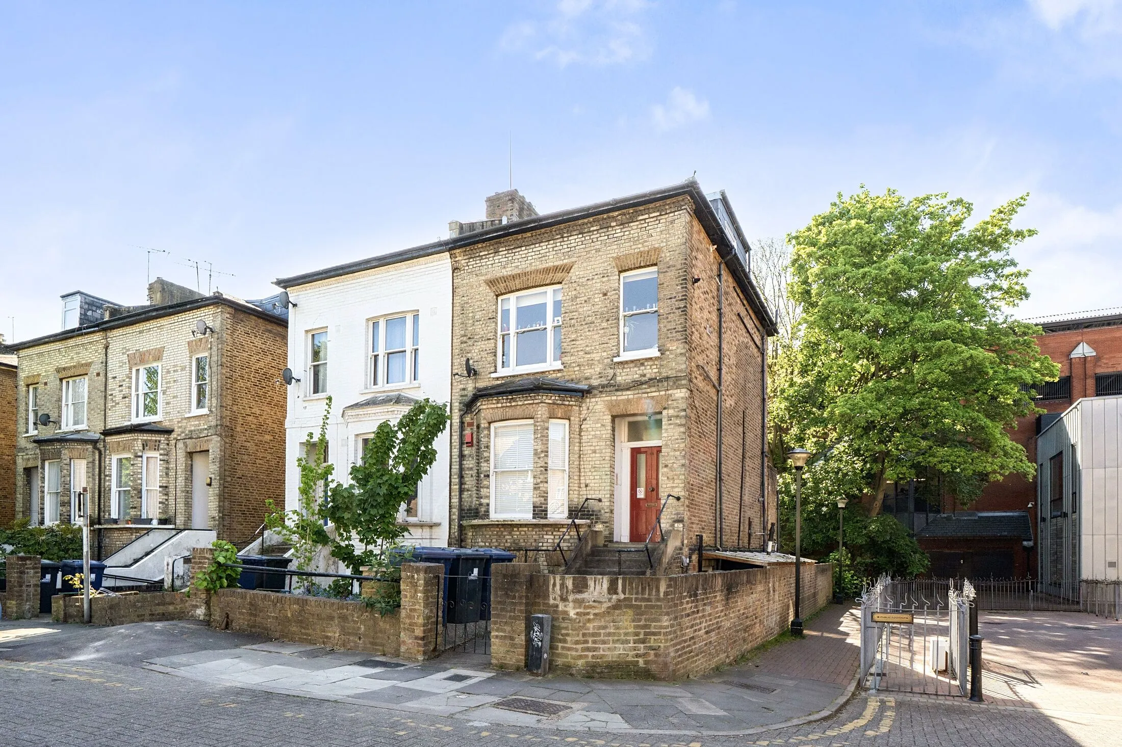 Flat Western Road in Greater London